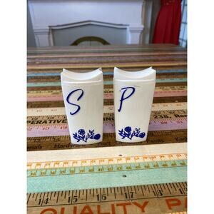 Vintage Wecolite Salt & Pepper Shakers USA 1960’s Retro MCM